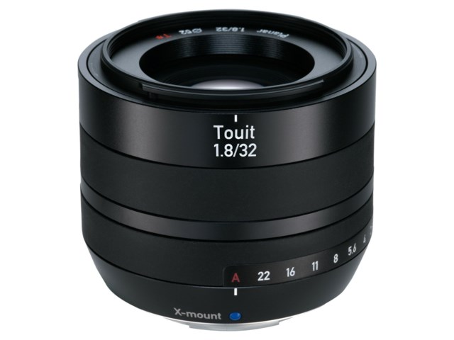 Zeiss Touit 32mm f/1,8 till Fuji X