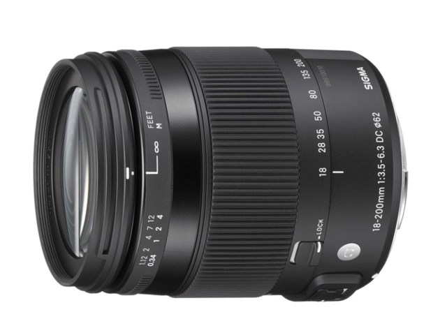 Sigma 18-200mm f/3,5-6,3 DC Macro HSM Contemporary till Pentax