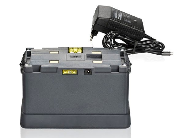 Elinchrom Batteri med laddare till Quadra