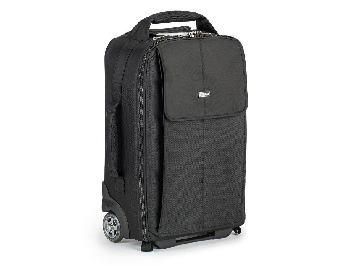 en svart medel stor handbagage väska en svart medel stor handbagage väska