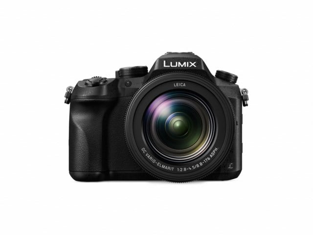Panasonic Lumix DMC-FZ2000 (uppackad)