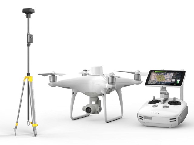DJI Phantom 4 RTK med D-RTK 2 Mobile Station och stativ