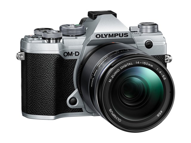 Olympus OM-D E-M5 Mark III silver + AF 14-150/4,0-5,6 II ED Zuiko Digital svart