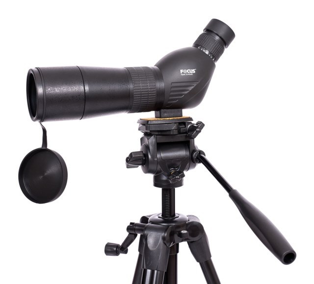 Focus Tubkikare Hawk 15-45x60 + stativ 3950