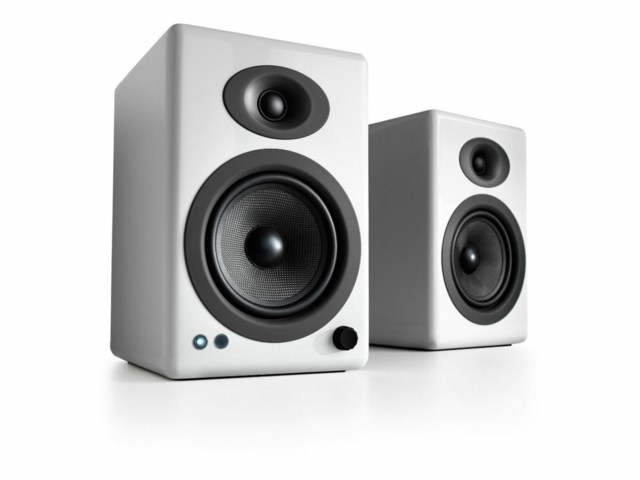 Audioengine A5+ Bluetooth Hi-Gloss White