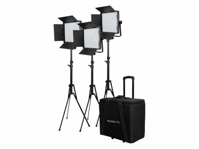 Nanlite 600CSA 3 Light Kit w/Trolley Case & Light Stand