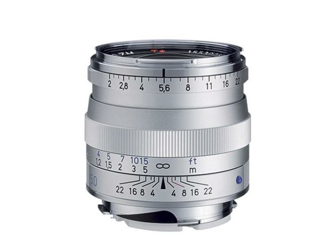 Zeiss Planar T* 50mm f/2 ZM silver till Leica M