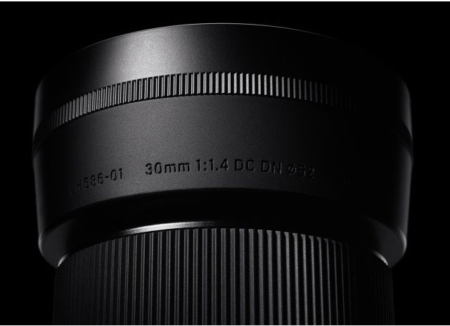 Sigma 30mm f/1,4 DC DN Contemporary - objektiv